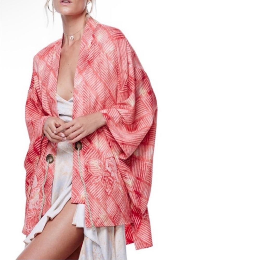 NWOT FREE PEOPLE Boho Shibori Print Kimono/Wrap in Coral OSFM